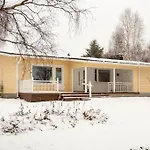 Spacious House Near Santapark ヴィラ *
