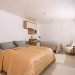 ヴィラ Spacious House Near Santapark