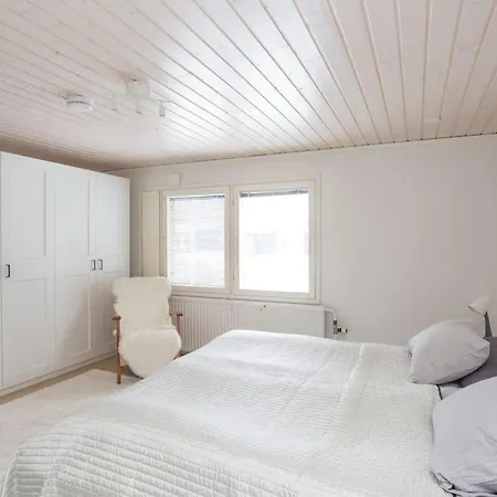 Villa Spacious House Near Santapark *